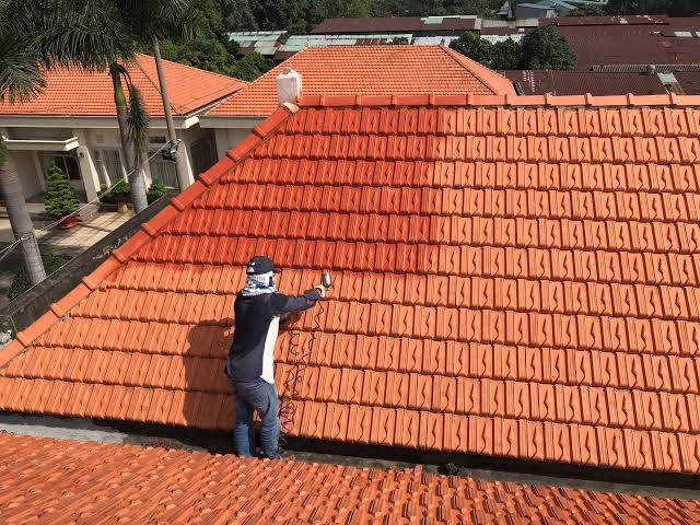 8 cách chống thấm mái ngói hiệu quả, xử lý mái ngói bị dột