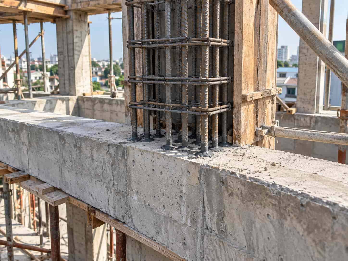 Cột cấy trên dầm